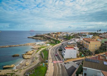 Vista dell\'acqua - Locale Commerciale Via Balai
 
48, Porto Torres - foto 25