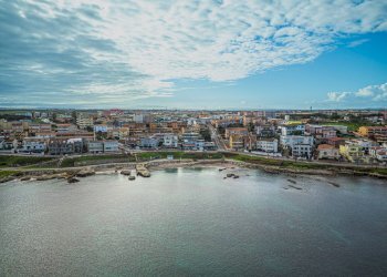 Vista dell\'acqua - Locale Commerciale Via Balai
 
48, Porto Torres - foto 28