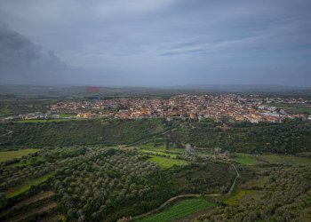 Vista delle montagne - Terreno edificabile Via Don San Deramo
 
snc, Usini - foto 16