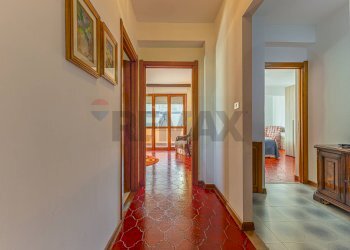 Hall / corridoio - Quadrilocale Via Mario Paglietti
 
5, Sassari - foto 20