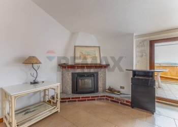 Soggiorno - Trilocale Via Fratelli Vivaldi
 
22, Sassari - foto 22