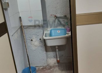 Bagno - Box Via Del Carabiniere
 
46, Palermo - photo 6