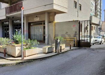 Edificio all\'aperto - Box Via Del Carabiniere
 
46, Palermo - photo 8