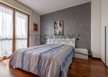 Camera / camera da letto - Bilocale Via Aosta 9, Gallarate - foto 19