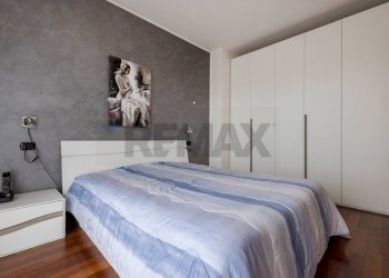 Camera / camera da letto - Bilocale Via Aosta 9, Gallarate - foto 20