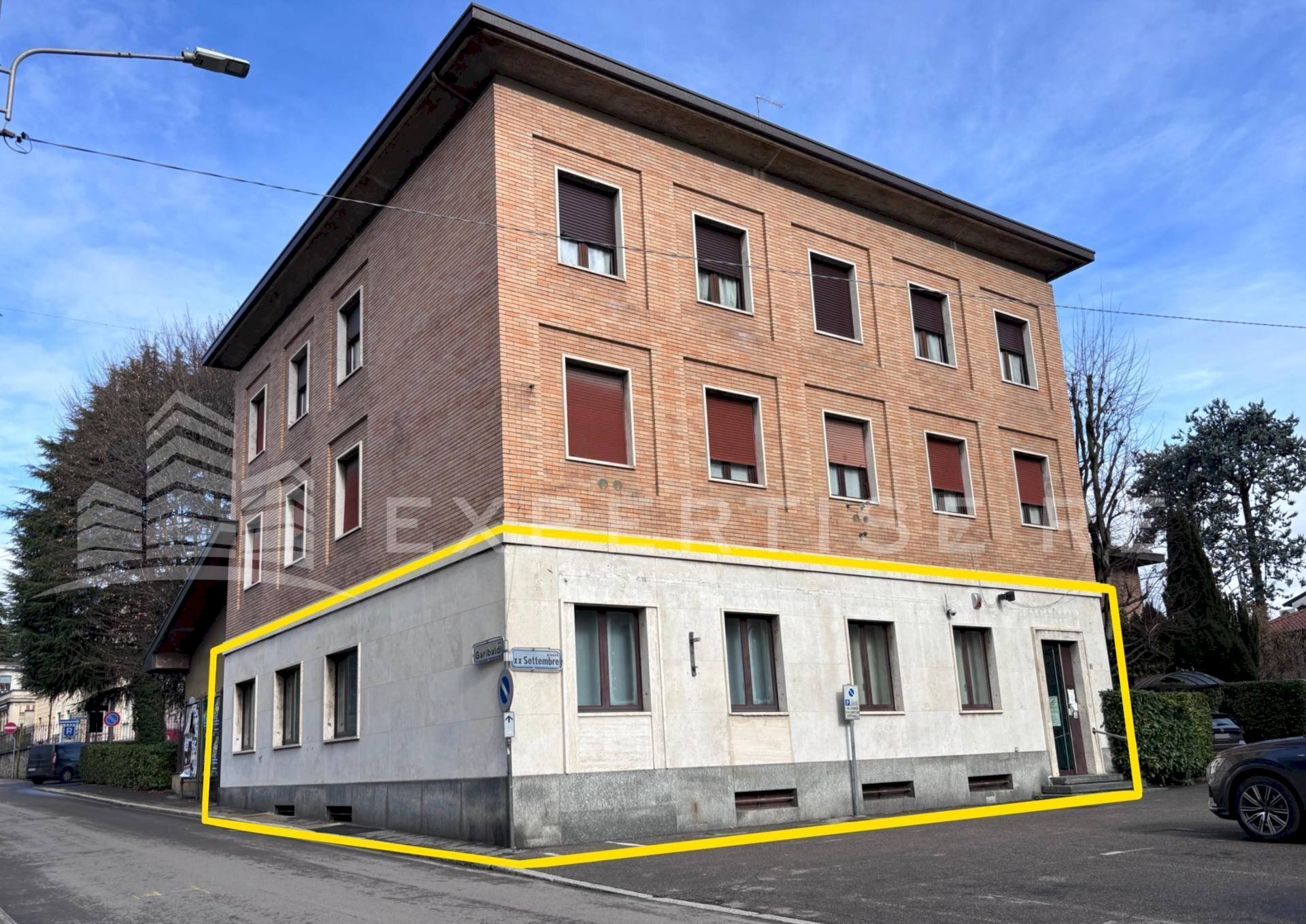 Foto 1 - Locale Commerciale Piazza XX settembre
 
3, Cermenate - foto 1