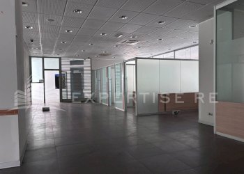 Foto 7 - Locale Commerciale Piazza XX settembre
 
3, Cermenate - foto 7