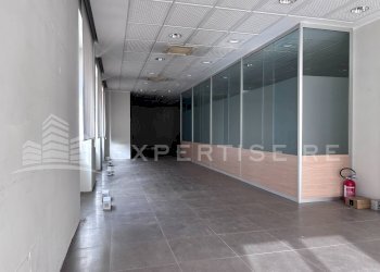 Foto 20 - Locale Commerciale Piazza XX settembre
 
3, Cermenate - foto 20