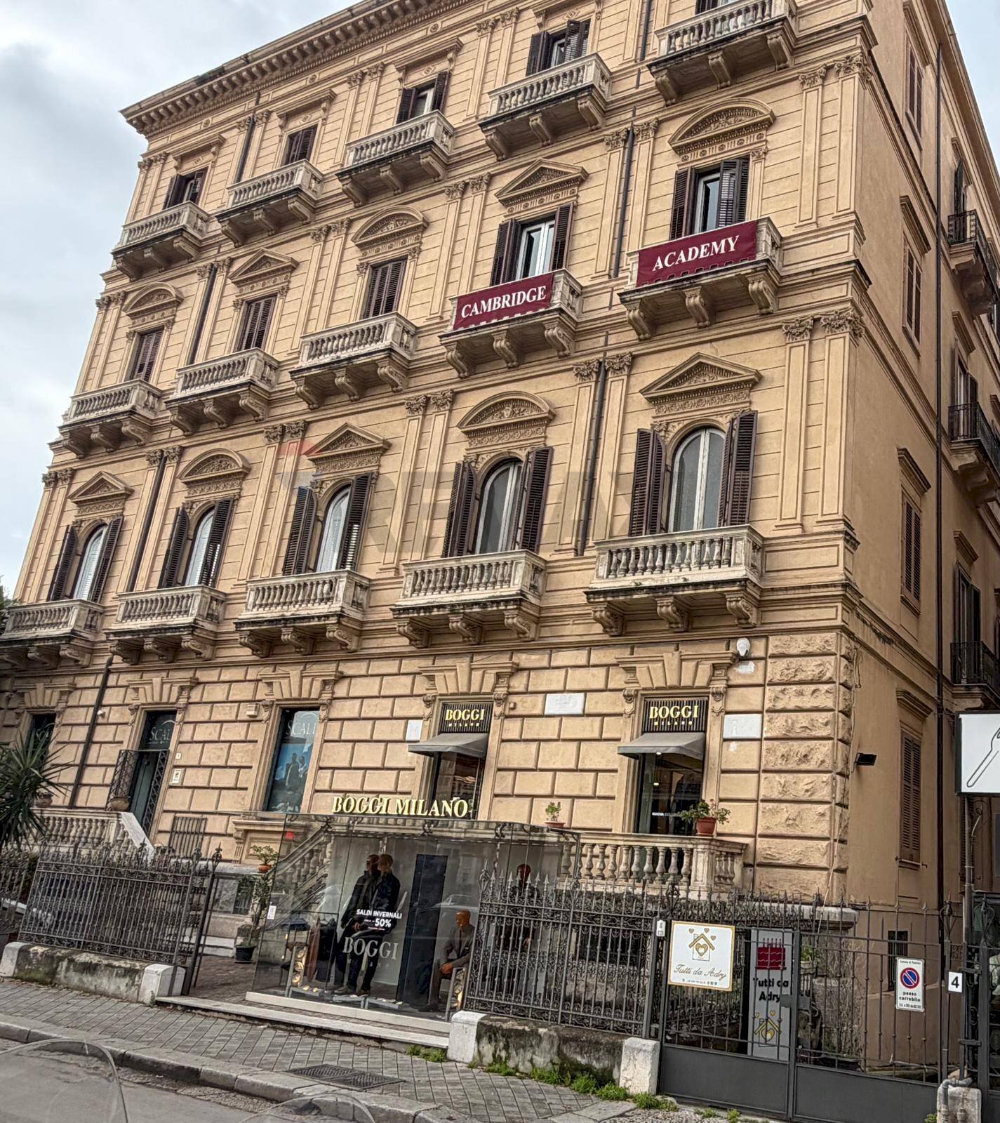 Edificio all\'aperto - Commercial Premises via libertà
 
4, Palermo - photo 3