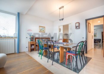 Sala da pranzo - Quadrilocale via Monsignor Rocco Cocchia
 
42, Chieti - foto 5