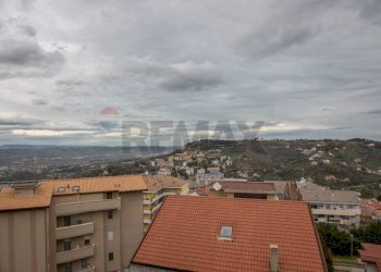 Edificio all\'aperto - Quadrilocale via Monsignor Rocco Cocchia
 
42, Chieti - foto 25
