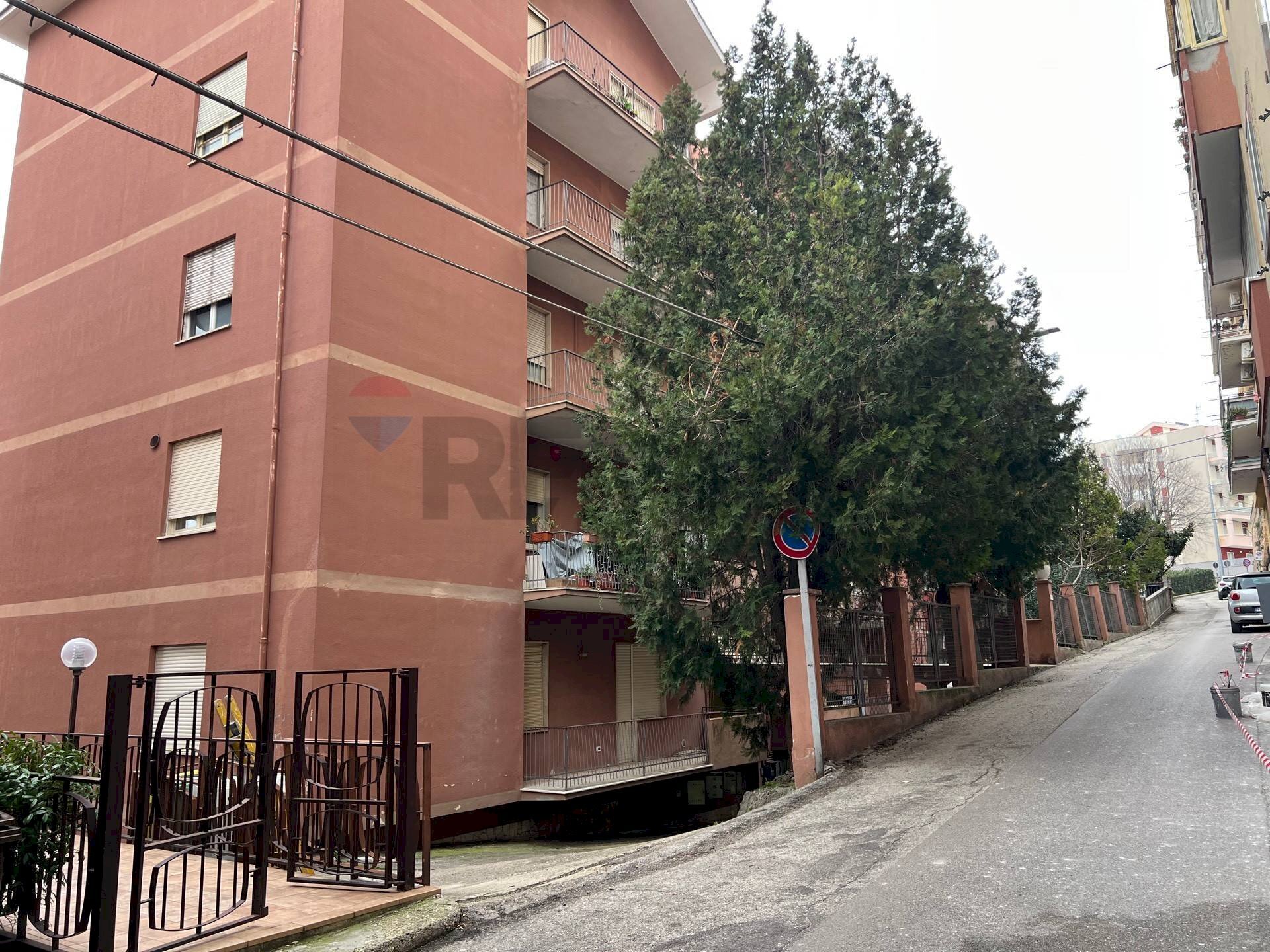 Edificio all\'aperto - Apartment Via Trieste del Grosso
 
26, Chieti - photo 3