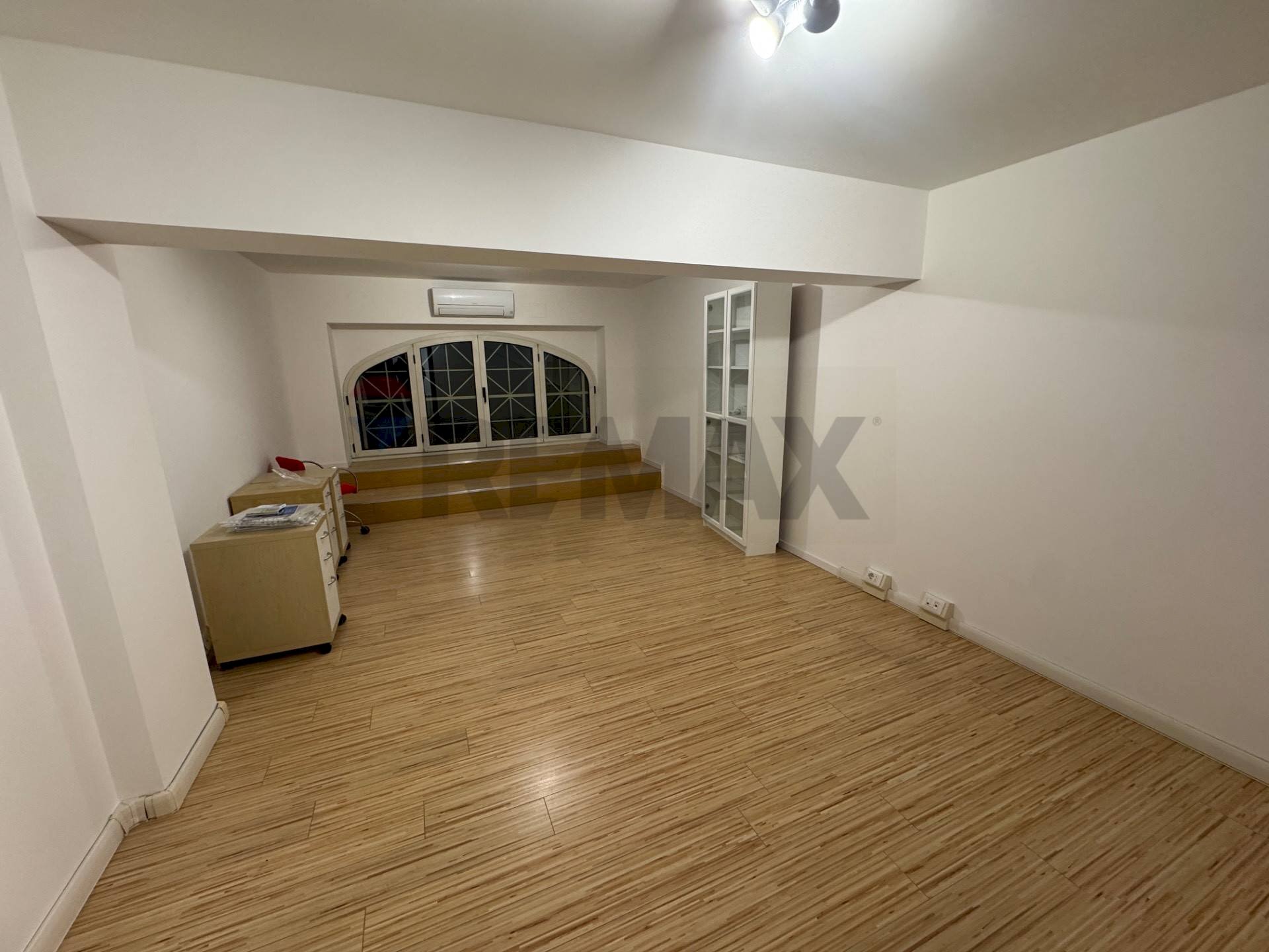 Stanza vuota - Ufficio Via di Valle Vescovo
 
5, Roma - foto 1