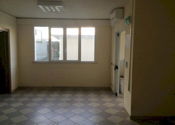 Foto 6 - Ufficio via lenin
 
-, San Giuliano Terme - foto 6