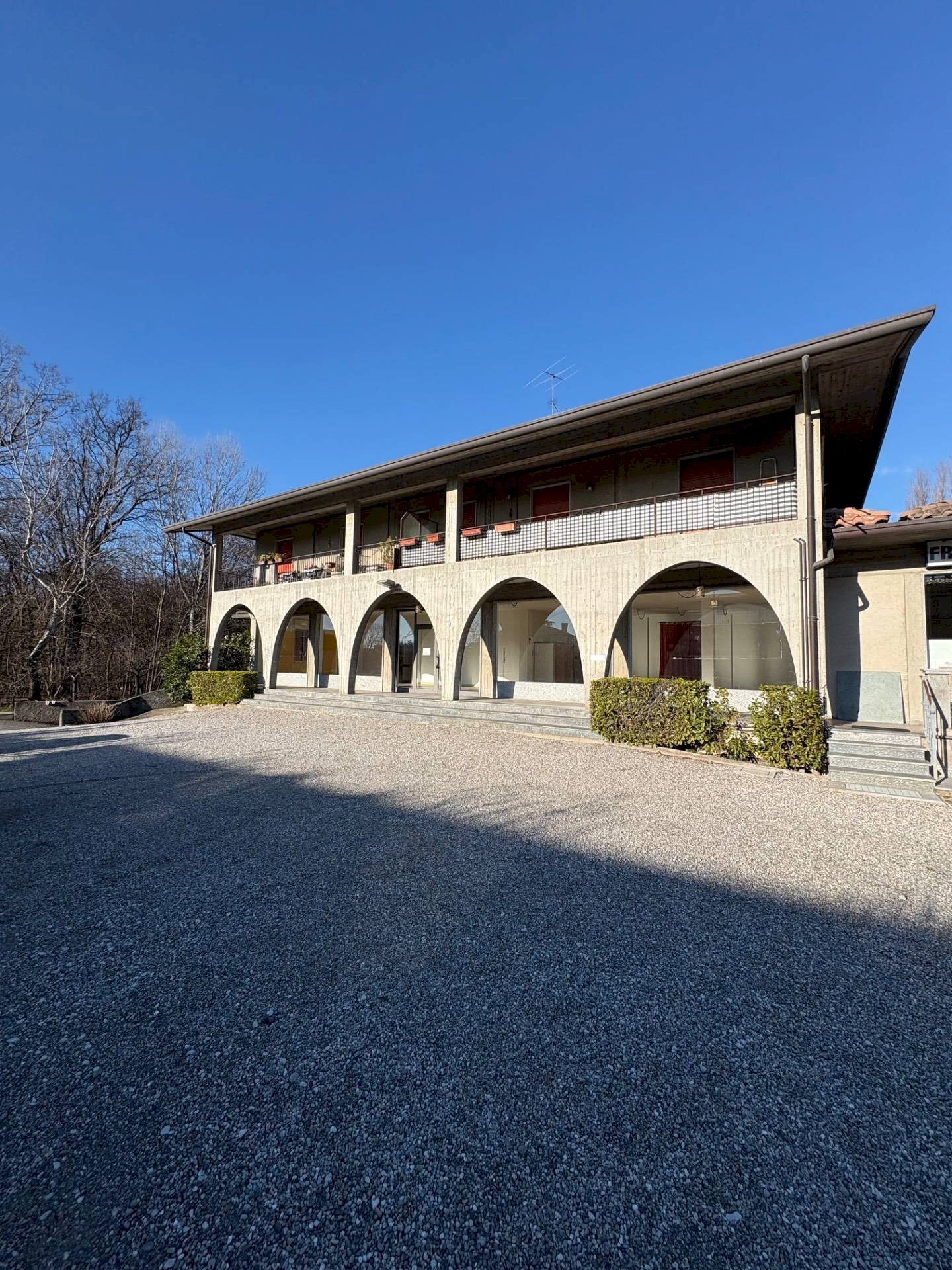 Foto 3 - Commercial Premises Via Risorgimento
 
32, Bodio Lomnago - photo 3