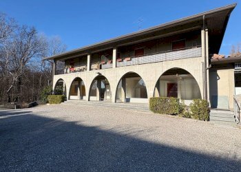 Foto 3 - Locale Commerciale Via Risorgimento
 
32, Bodio Lomnago - foto 3