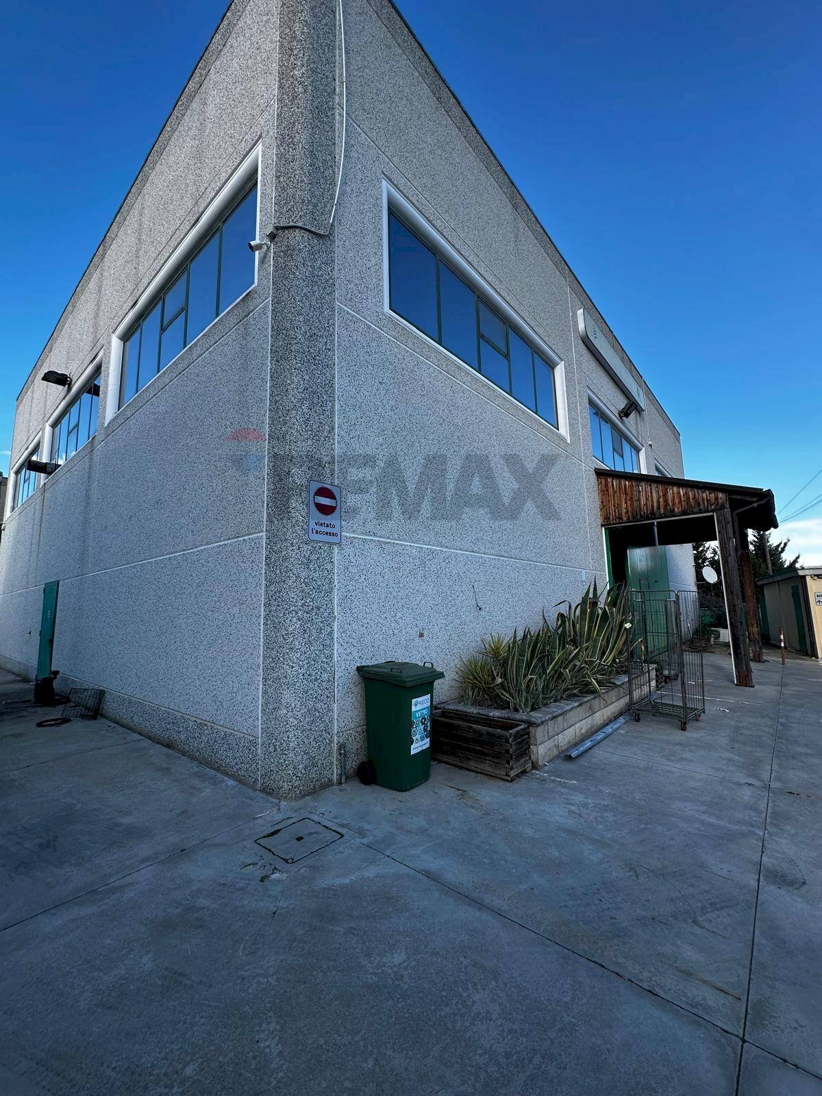 Casa all\'aperto - Capannone Via Maestri del Lavoro
 
7, Collecorvino - foto 1