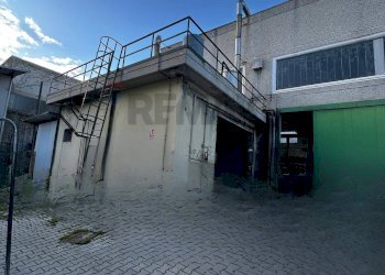 Casa all\'aperto - Capannone Via Maestri del Lavoro
 
7, Collecorvino - foto 7