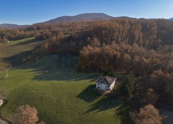 Vista delle montagne - Casa indipendente strada del fagiano
 
25, Terenzo - foto 6