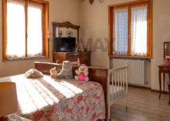 Camera / camera da letto - Casa indipendente strada del fagiano
 
25, Terenzo - foto 35