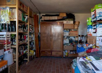Dispensa di stoccaggio - Casa indipendente strada del fagiano
 
25, Terenzo - foto 36