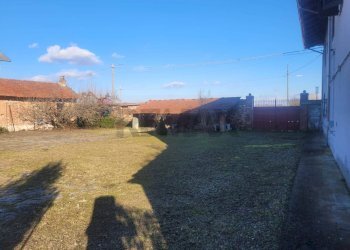 Giardino - Villa VIA CARLO PALMARO
 
1, Greggio - foto 9