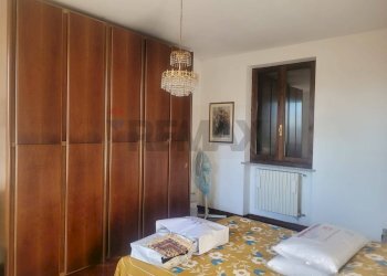 Camera / camera da letto - Villa VIA CARLO PALMARO
 
1, Greggio - foto 27