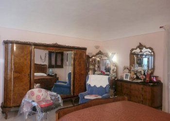 Camera / camera da letto - Villa VIA CARLO PALMARO
 
1, Greggio - foto 28