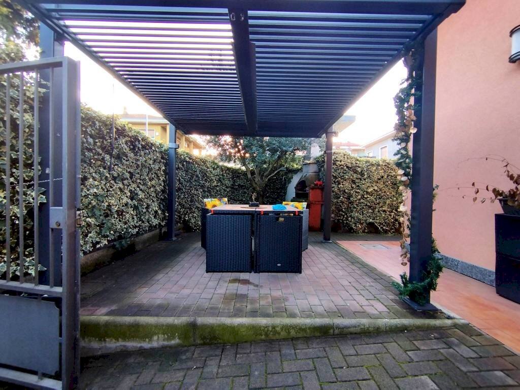 Giardino - Bilocale via Aspromonte, Rho - foto 1