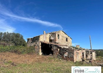 Foto 1 - Rustico rfimembranze
 
22, Amelia - foto 1