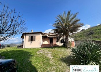 Foto 1 - Villa Alviano - photo 1