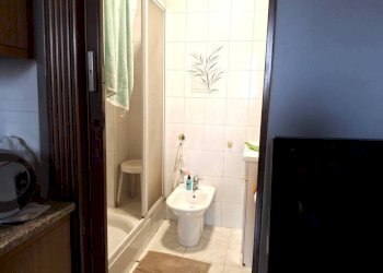 Bagno - Bilocale via Monte Rosa, 65, Torino (zona Barriera Milano) - foto 5