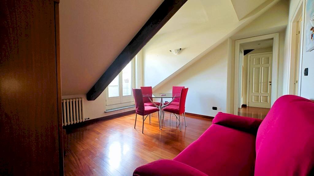 Salone - Four-room apartment via Cernaia, 3, Torino (neighborhood Centro) - photo 2