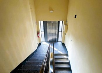 Interno palazzo - Quadrilocale via Cernaia, 3, Torino (zona Centro) - foto 14