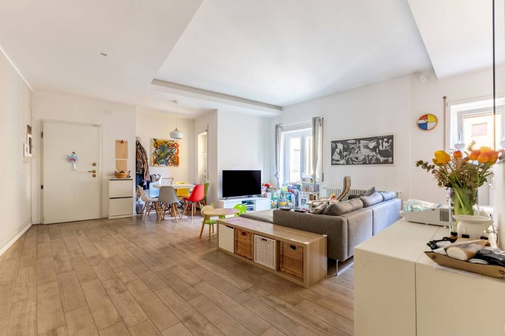 Salone - Three-room apartment via Giovan Battista Gandino, 2, Roma - photo 2