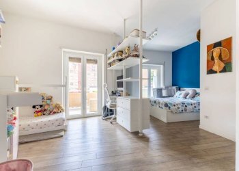 Camera da letto - Three-room apartment via Giovan Battista Gandino, 2, Roma - photo 12