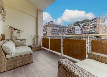 Terrazzo - Three-room apartment via Giovan Battista Gandino, 2, Roma - photo 17