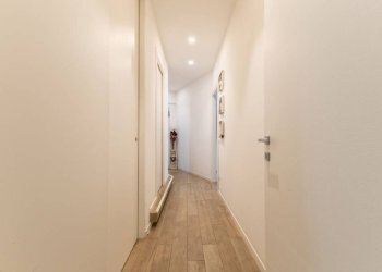 Corridoio - Three-room apartment via Giovan Battista Gandino, 2, Roma - photo 22