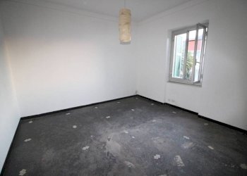 Camera da letto - Bilocale via Borzoli, 50c, Genova (zona Borzoli) - foto 14