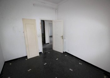 Camera da letto - Bilocale via Borzoli, 50c, Genova (zona Borzoli) - foto 21