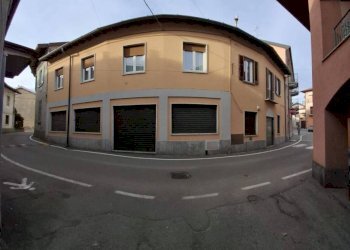 Zona - Shop via San Giorgio, Gazzada Schianno - photo 1