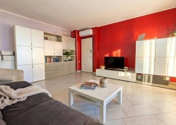 Salone - Quadrilocale corso Piave, 176, Alba - foto 1