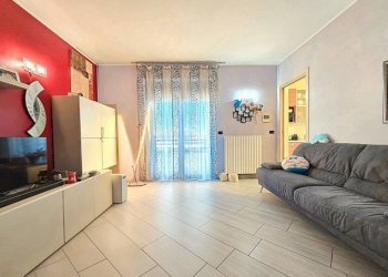 Salone - Quadrilocale corso Piave, 176, Alba - foto 3