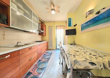 Cucina - Quadrilocale corso Piave, 176, Alba - foto 8