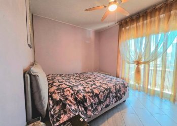 Camera da letto - Quadrilocale corso Piave, 176, Alba - foto 16