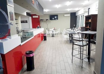 Interno non residenziale - Bar Tavola Calda - Fredda via Nazionale, 116, Poggio Renatico - foto 5