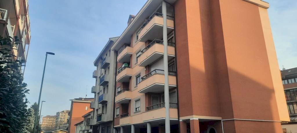 Facciata - Trilocale via Pietro Cossa, 52/7bis, Torino (zona Parella) - foto 2