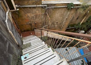 Balcone - Commercial Premises via Bonomo
 
60, Napoli - photo 5