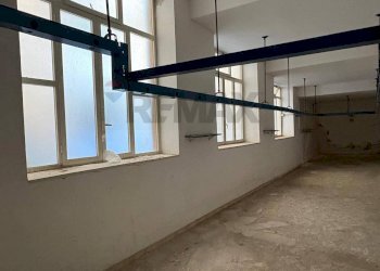 Stanza vuota - Commercial Premises via Bonomo
 
60, Napoli - photo 10