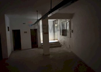 Parcheggio - Commercial Premises via Bonomo
 
60, Napoli - photo 15